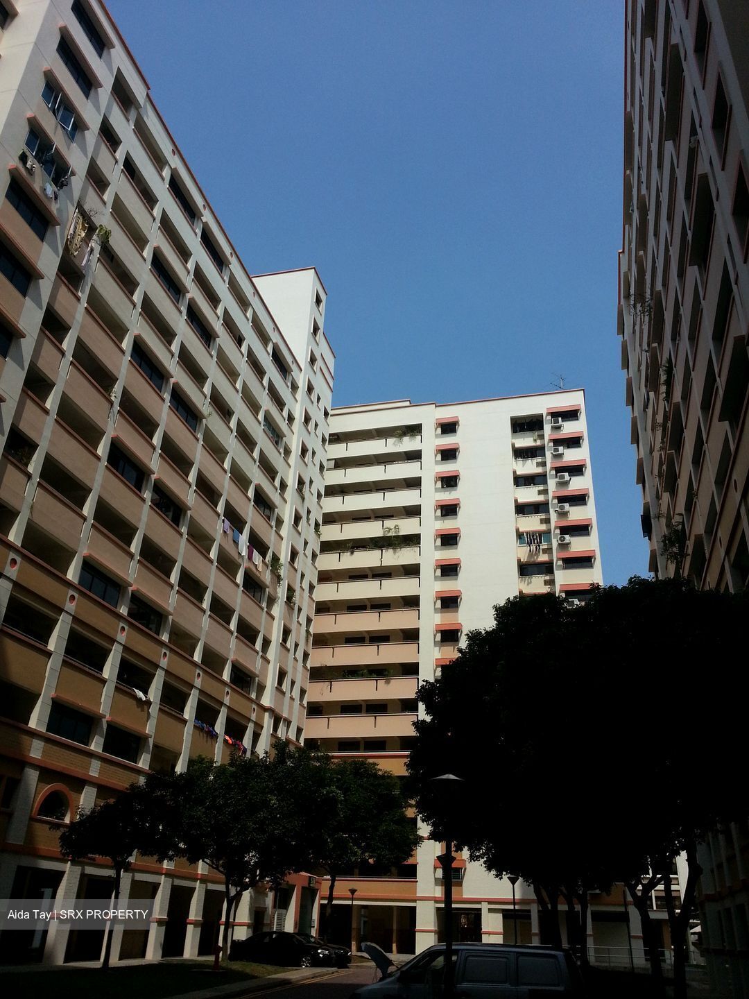 Hougang Avenue 4 (Hougang),  #609471091